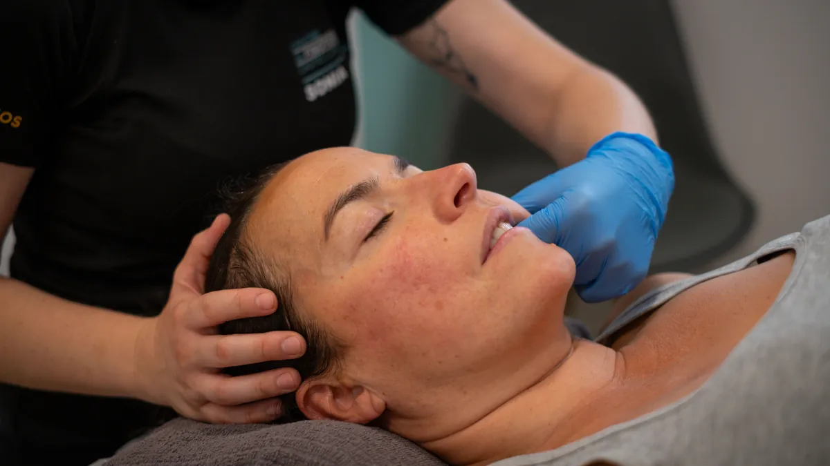 Fisioterapia maxilofacial (ATM)